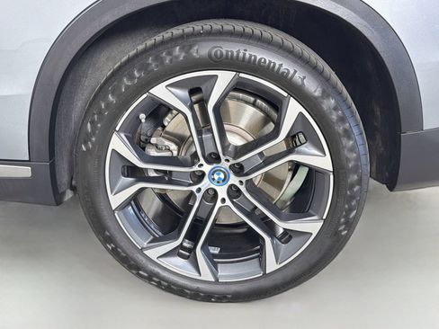 Used 2024 BMW X5 xDrive50e w/ Executive Package AWD/4WD image 32