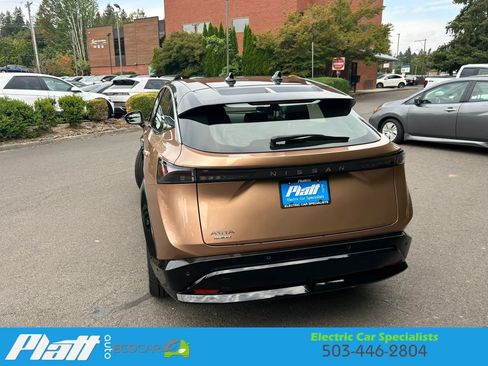 Used 2023 Nissan Ariya FWD image 8