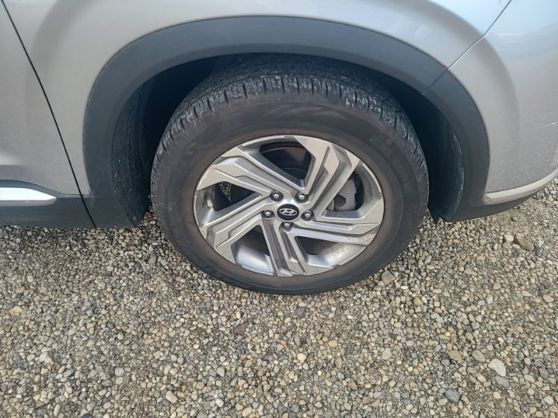 Used 2022 Hyundai Santa Fe SEL w/ Convenience Package FWD image 7