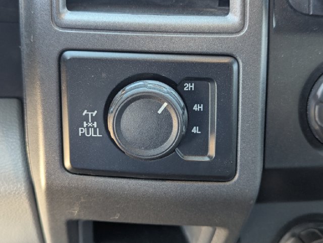 Used 2022 Ford F350 XL w/ Power Equipment Group AWD/4WD image 17