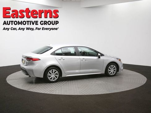 Used 2023 Toyota Corolla LE image 39