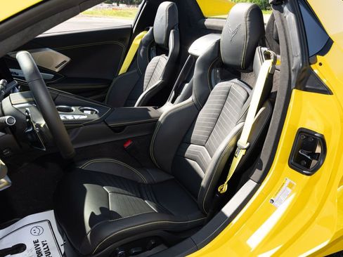 Used 2026 Chevrolet Corvette Stingray Premium Conv w/ Z51 Performance Package image 24