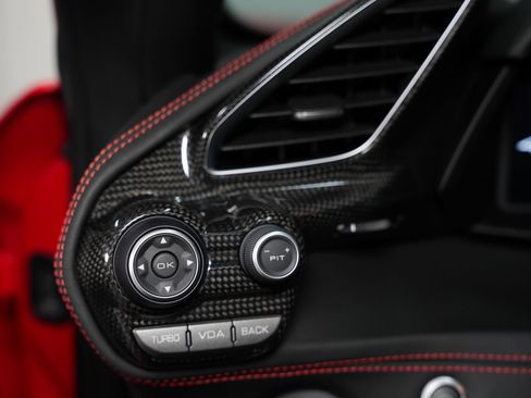 Used 2017 Ferrari 488 GTB RWD image 45
