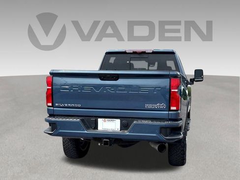 Used 2025 Chevrolet Silverado 2500 High Country w/ Technology Package AWD/4WD image 21