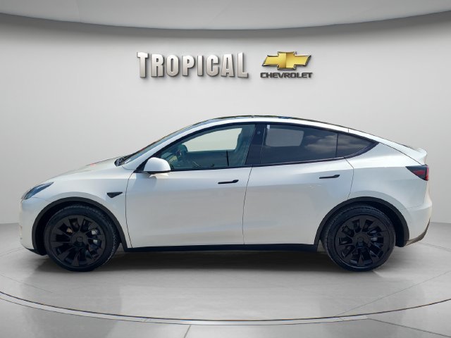 Used 2021 Tesla Model Y Long Range AWD/4WD image 2