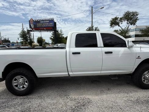 Used 2017 RAM 2500 Tradesman w/ Chrome Appearance Group AWD/4WD image 4