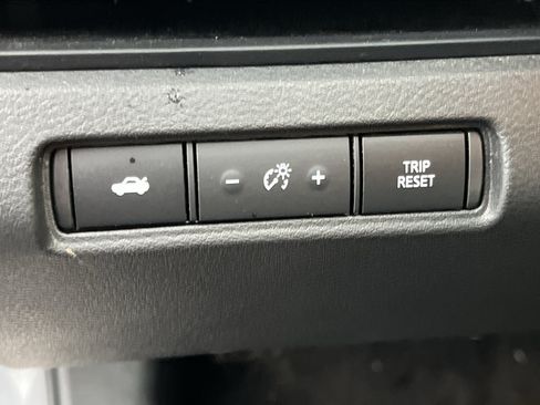 Used 2025 Nissan Altima 2.5 SV w/ SV Special Edition Package FWD image 17