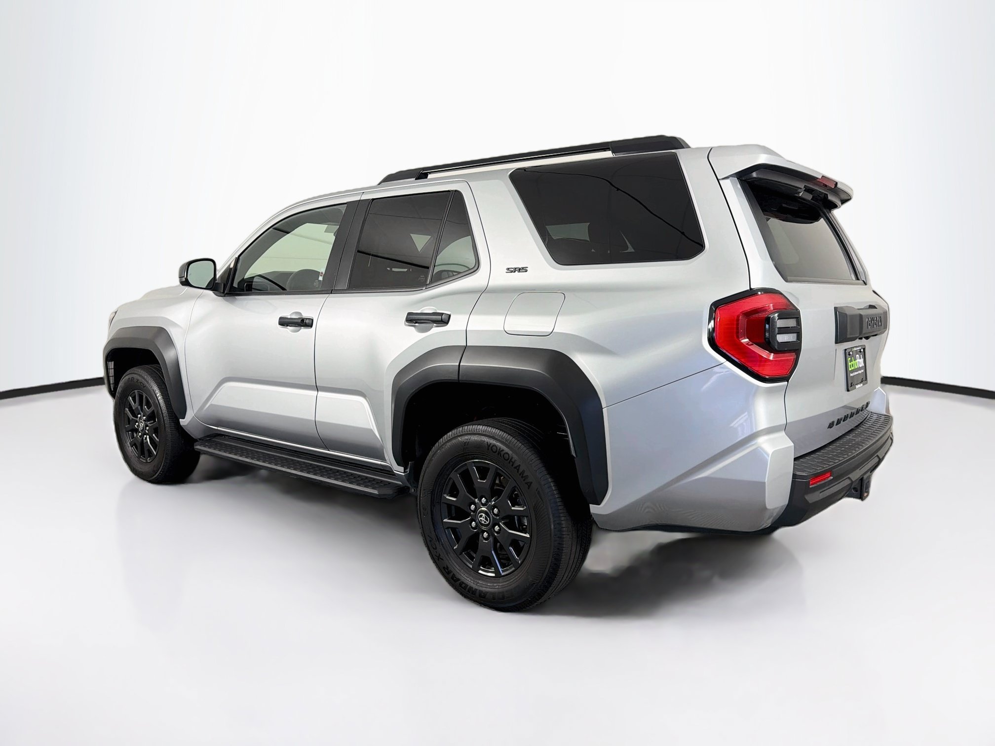 Used 2025 Toyota 4Runner SR5 AWD/4WD image 5