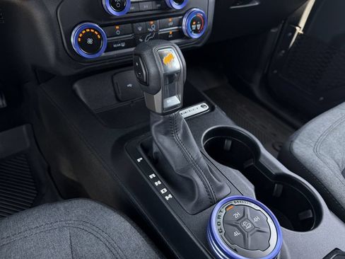 Used 2023 Ford Bronco 2-Door AWD/4WD image 18