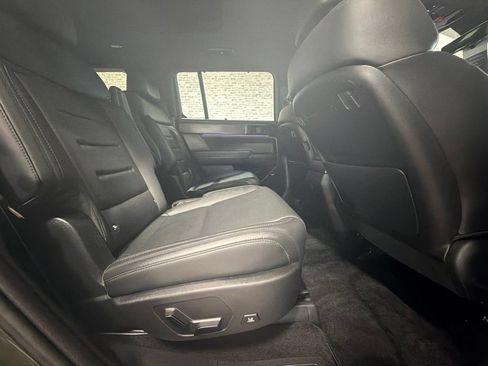 Certified 2025 Hyundai Santa Fe Calligraphy FWD image 13