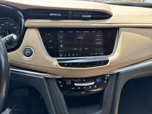 Used 2022 Cadillac XT5 Premium Luxury w/ Platinum Package AWD/4WD image 24
