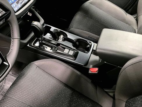 Used 2026 Subaru Forester Premium AWD/4WD image 17