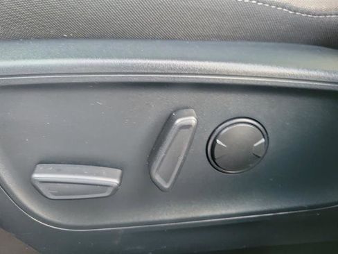 Used 2021 Ford Escape SE w/ SE Sport Appearance Package image 42