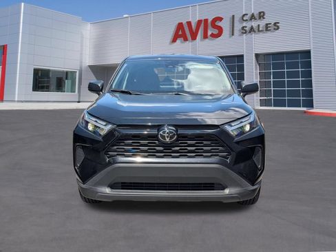 Used 2025 Toyota RAV4 LE AWD/4WD image 10