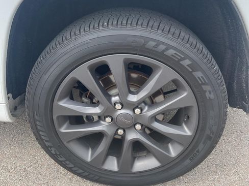 Used 2018 Jeep Grand Cherokee High Altitude AWD/4WD image 22