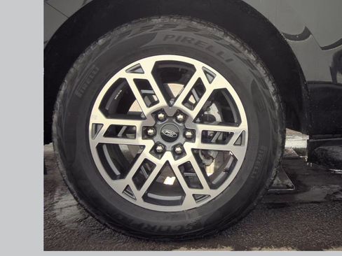 Used 2025 Ford Expedition Max Active image 9