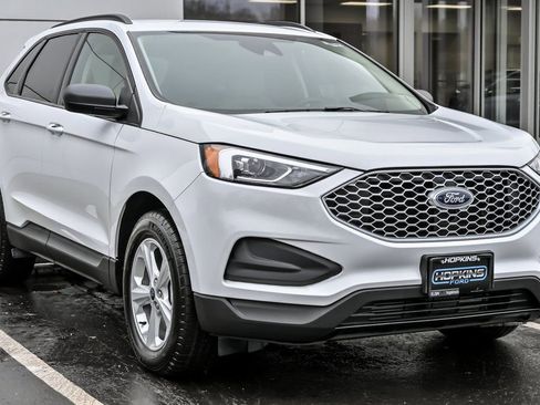 Used 2024 Ford Edge SE AWD/4WD image 10