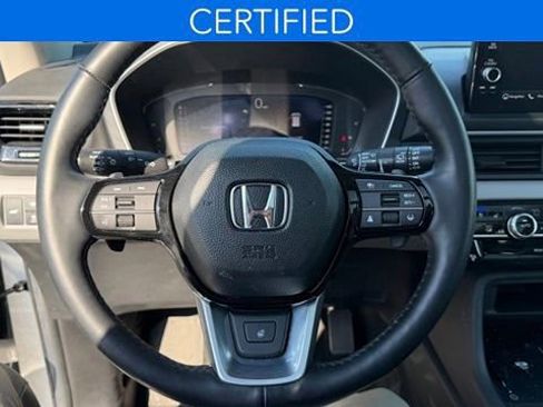 Certified 2025 Honda Pilot Elite image 14