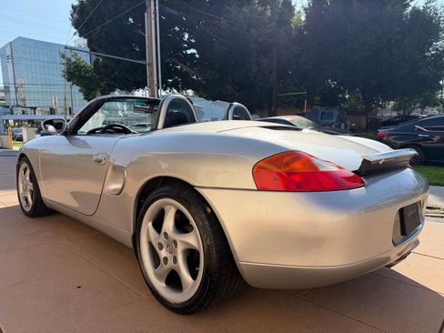 Used 2002 Porsche Boxster S image 3