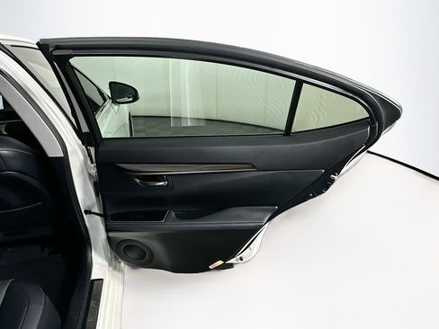 Used 2017 Lexus ES 350 w/ Navigation System Package image 29