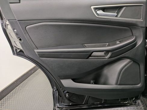 Used 2022 Ford Edge SEL w/ Convenience Package image 22