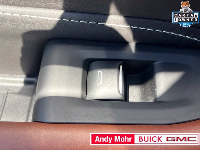 Used 2024 GMC Yukon Denali Ultimate AWD/4WD image 38