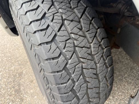 Used 2008 Mitsubishi Raider LS RWD image 15