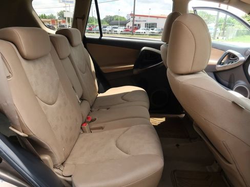 Used 2011 Toyota RAV4 2WD w/ Base L4 Extra Value Pkg image 8
