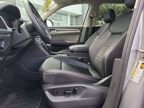 Used 2023 Volkswagen Atlas SE FWD image 16
