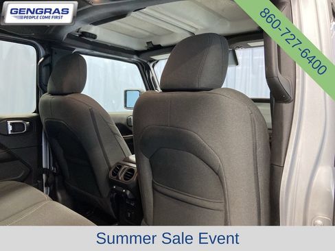 Used 2024 Jeep Wrangler Unlimited Sahara AWD/4WD image 40