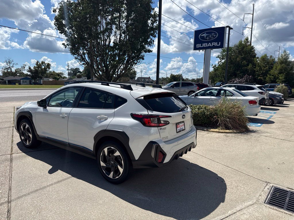 Used 2024 Subaru Crosstrek 2.5i Limited w/ Crosstrek Mirror Package AWD/4WD image 5