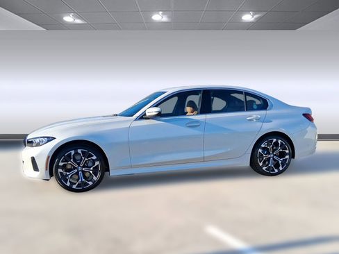 Used 2026 BMW 330i xDrive Sedan w/ Premium Package AWD/4WD image 2