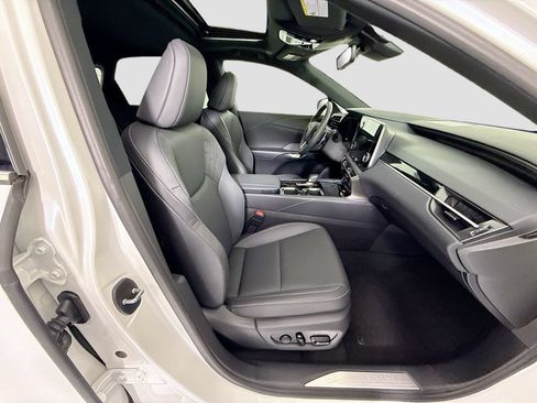 Used 2025 Lexus RX 350 FWD w/ Technology Package image 20