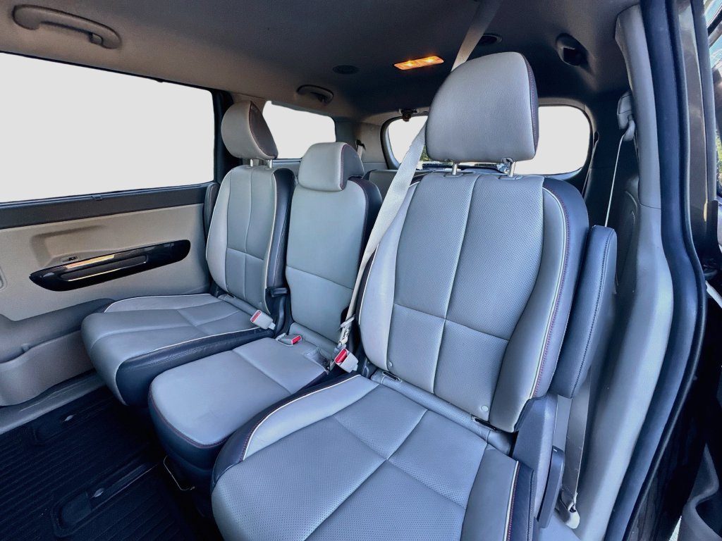 Used 2018 Kia Sedona SX FWD image 22