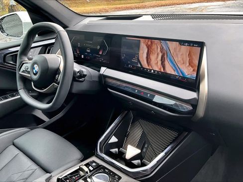 Certified 2025 BMW X3 xDrive30i image 32