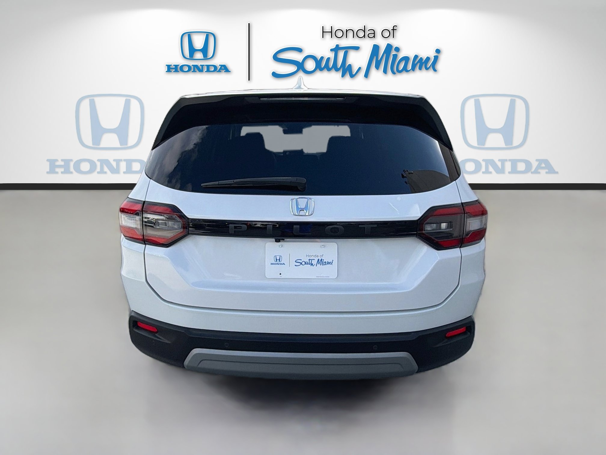 Used 2024 Honda Pilot EX-L image 6