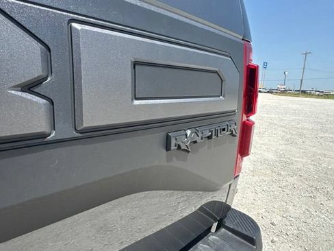 Used 2020 Ford F150 Raptor w/ Equipment Group 802A Luxury AWD/4WD image 15
