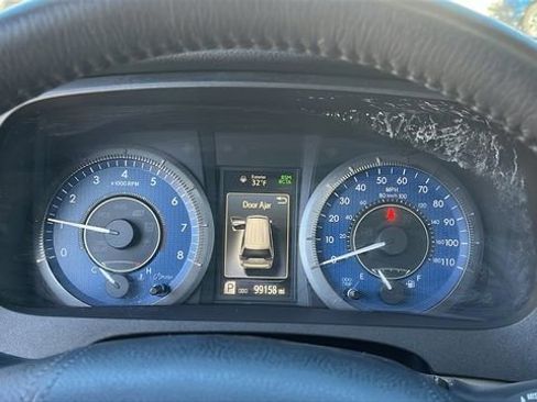 Used 2018 Toyota Sienna XLE w/ XLE Navigation Package image 14
