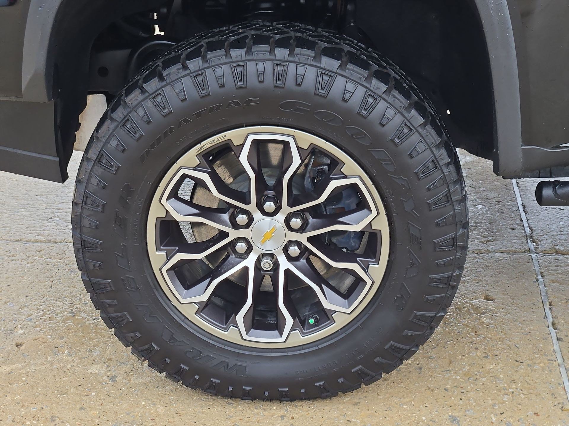 Used 2022 Chevrolet Colorado ZR2 AWD/4WD image 12