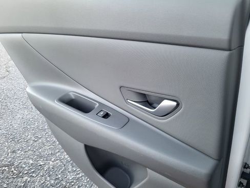 Used 2025 Hyundai Elantra SEL image 18