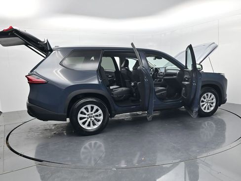 Used 2025 Toyota Grand Highlander AWD image 68