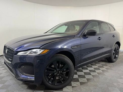 Used 2025 Jaguar F-PACE R-Dynamic S image 1