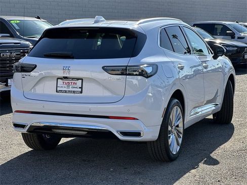 New 2026 Buick Envision Avenir image 4