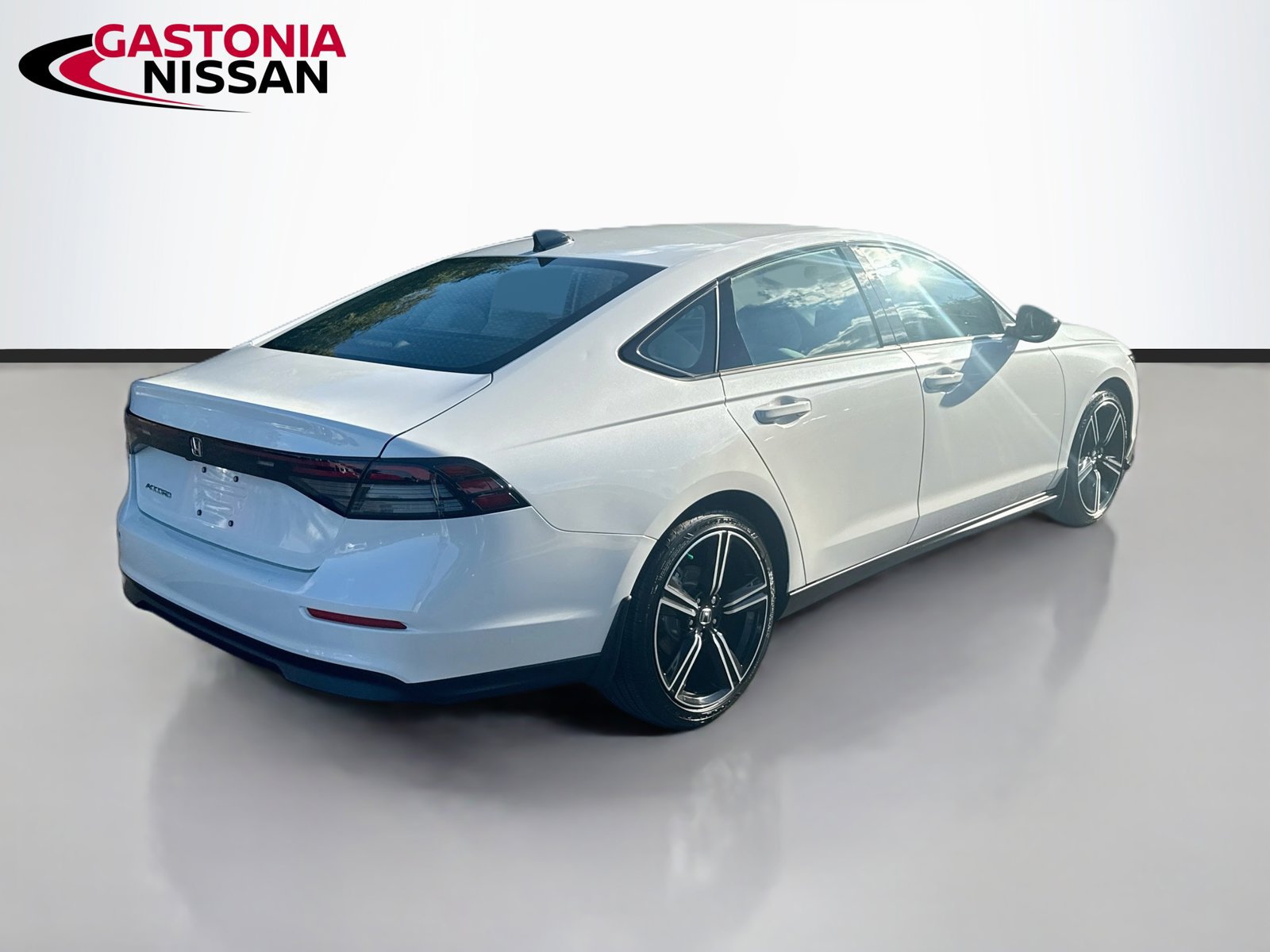 Used 2026 Honda Accord SE image 9