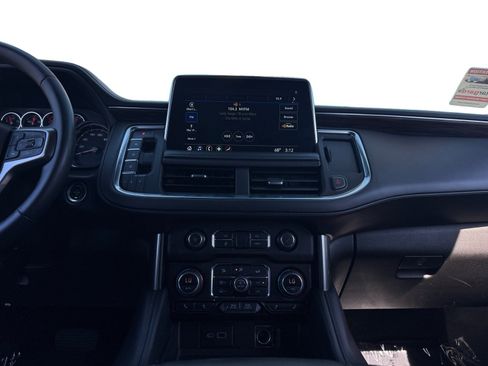 Used 2021 Chevrolet Tahoe Z71 AWD/4WD image 11