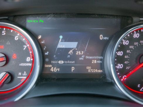 Used 2018 Toyota Camry XSE image 18