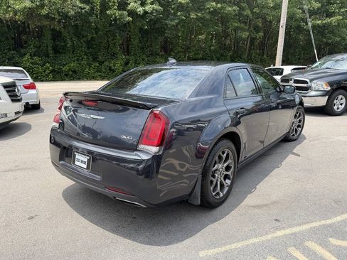 Used 2016 Chrysler 300 S AWD/4WD image 5