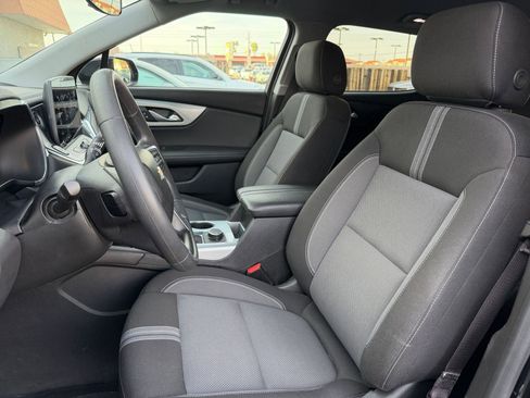 Used 2025 Chevrolet Blazer LT image 37