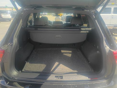 Used 2024 Volkswagen Tiguan SEL R-Line AWD/4WD image 15