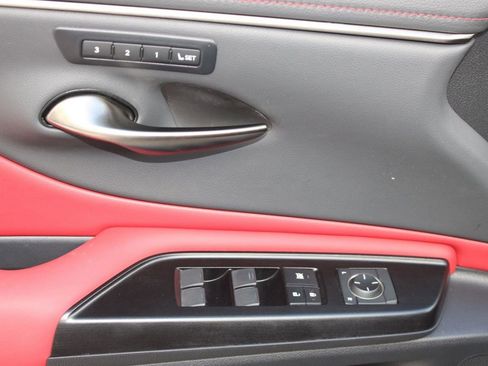 Used 2019 Lexus ES 350 image 12